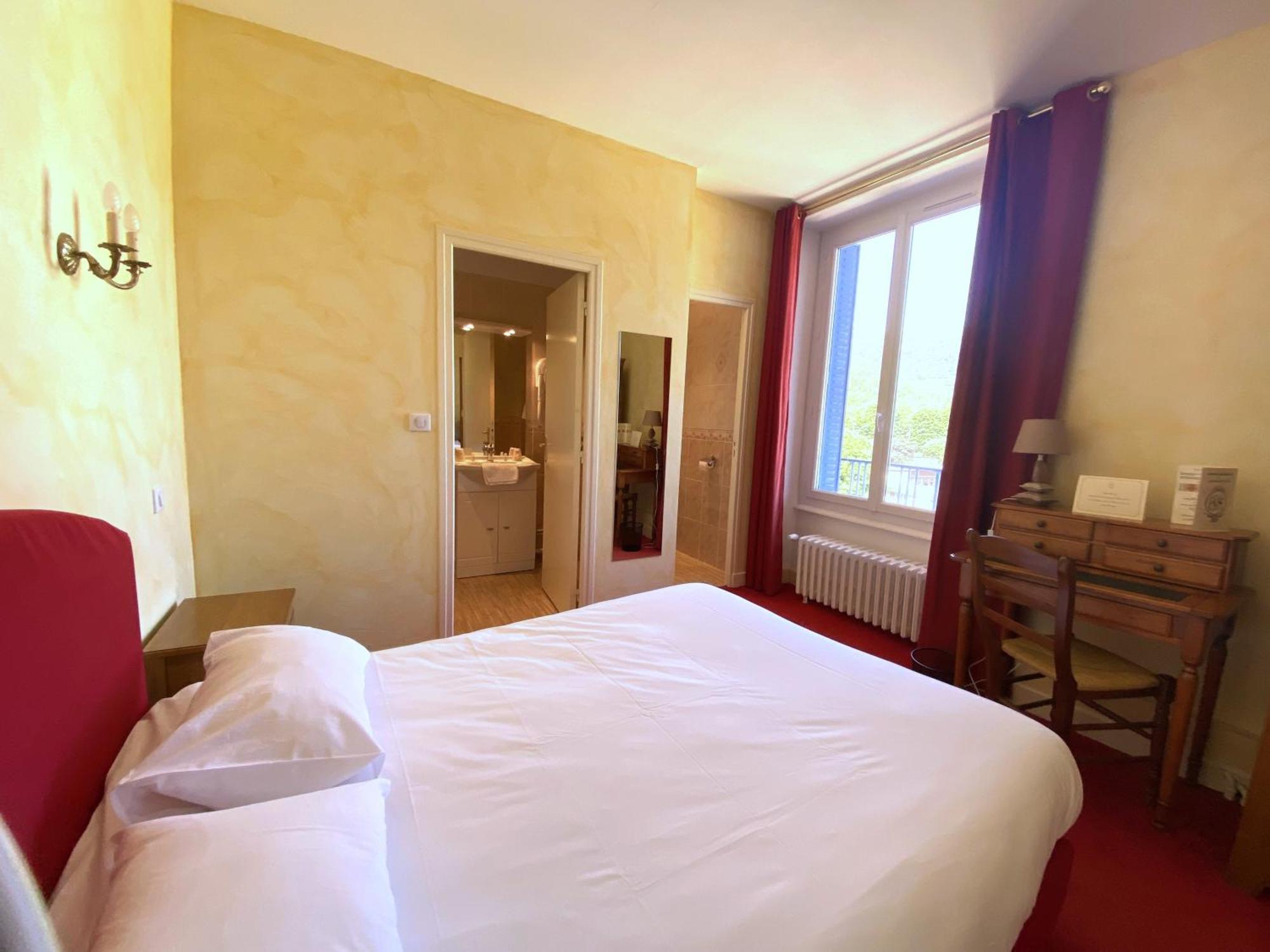Hotel Beausejour Vic-sur-Cère Zimmer foto