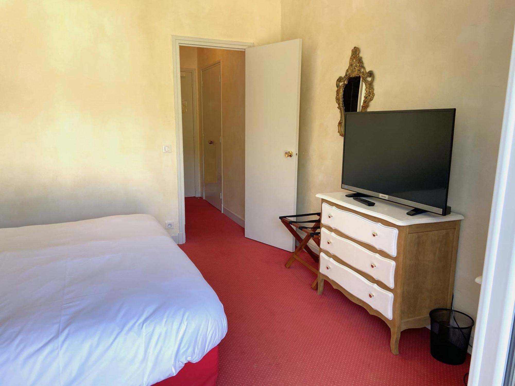 Hotel Beausejour Vic-sur-Cère Zimmer foto